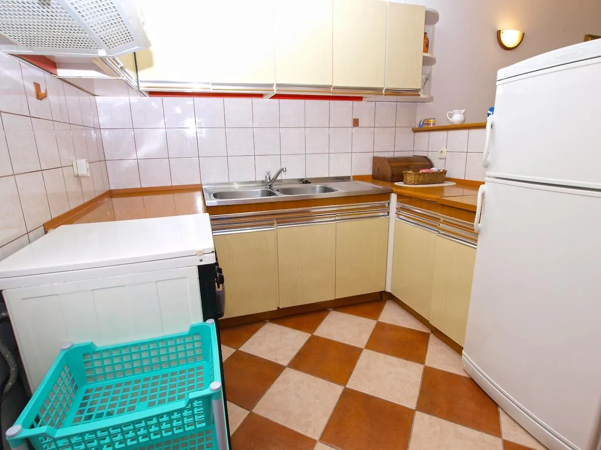 House 1058 Villa Pula 0*,