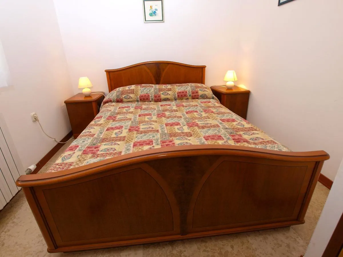 Holiday home House 1058 Villa Pula